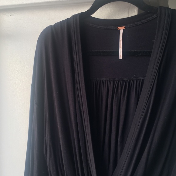 ✨HP Free People Wrap Top✨ - Picture 3 of 4